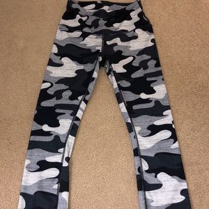 Camo leggings